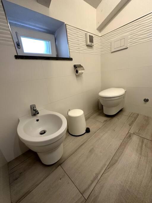 The Sweet Attic Room - De Vivo Realty Meta Di Sorrento מראה חיצוני תמונה