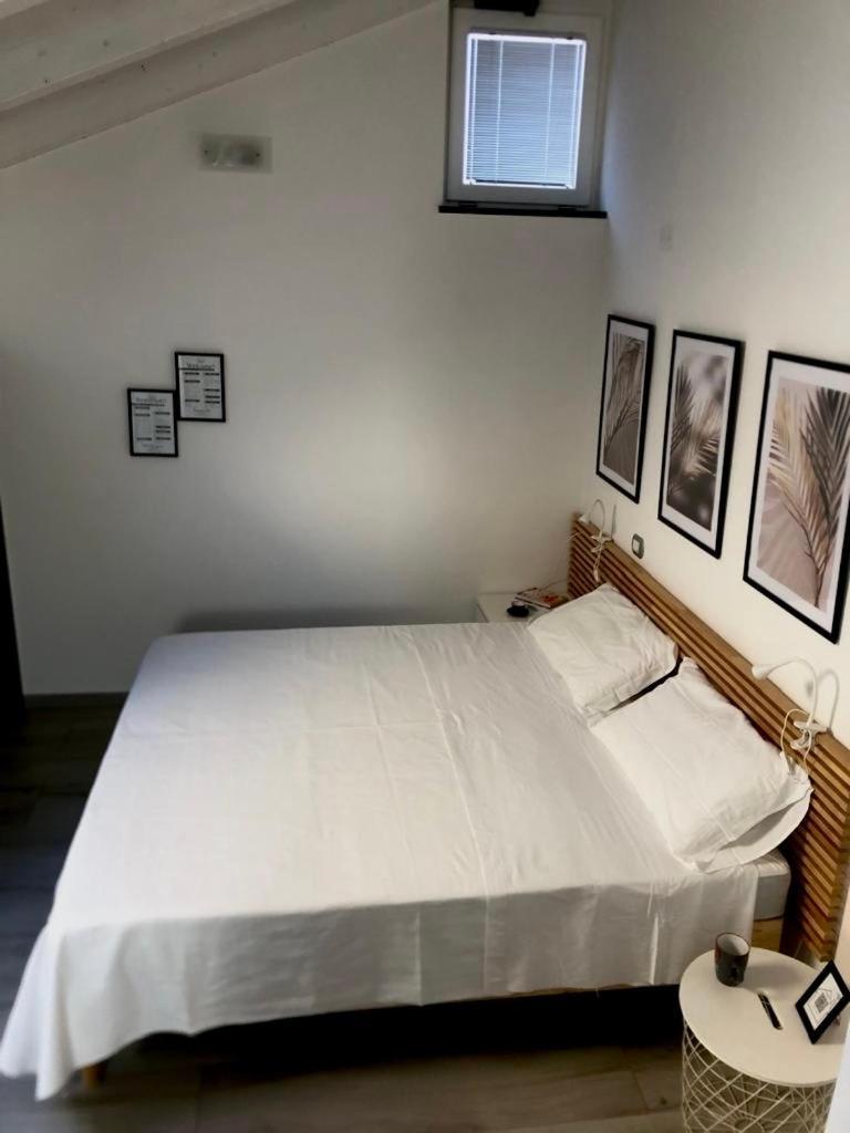 The Sweet Attic Room - De Vivo Realty Meta Di Sorrento מראה חיצוני תמונה